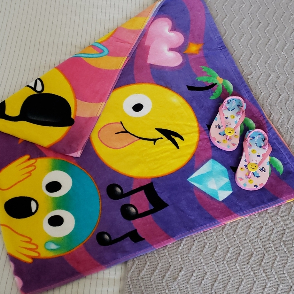 🌴🌸Toddler Girl Set of Beach Towel & Flip Flops